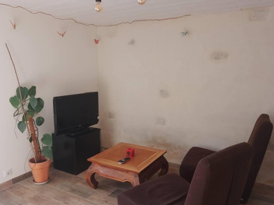 Logement Renove Proche Foret 바우드 외부 사진